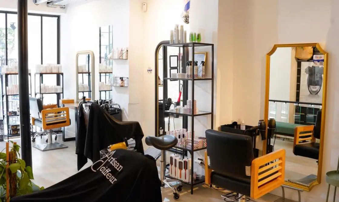 Salon L'Artisan Coiffeur — Bourg-la-Reine